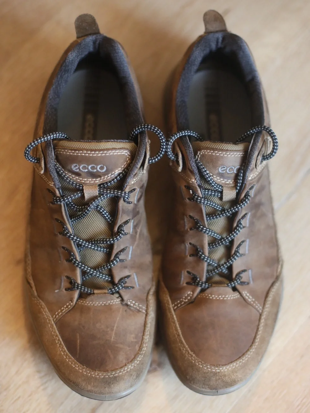 ECCO Men’s Brown Leather Comfort Walking Shoes | US 9 EU 43